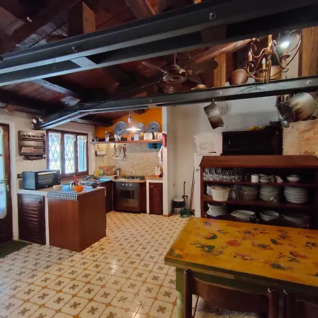 Apartment Appartamenti In Casale Con Piscina